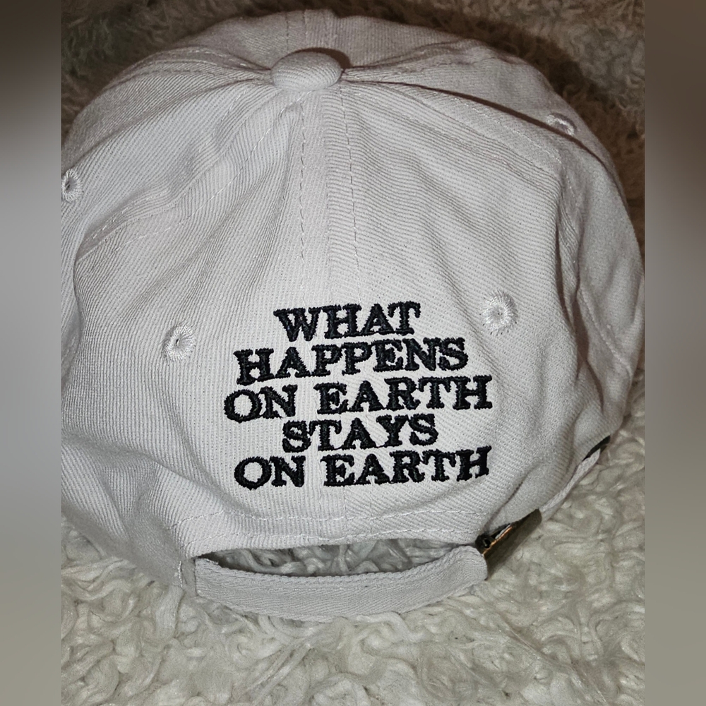 New "DAMN" hat based on Kendrick Lamar pulitzer winning album / White & Red - Picture 4 of 5